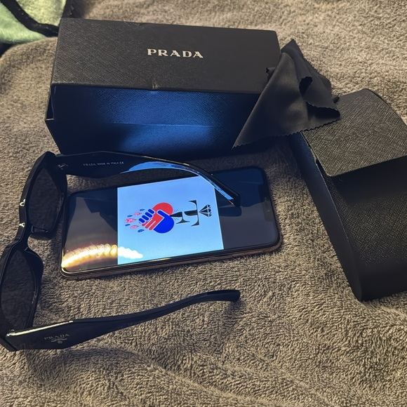 Prada frames - Picture 4 of 4